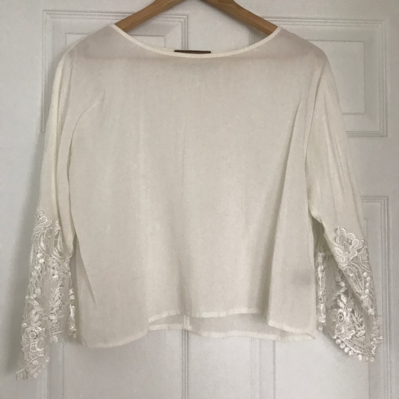 Karen Zambos White Lace Detail Top - Picture 4 of 4